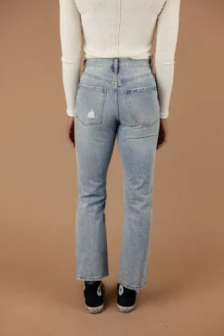 Brayden Loose Fit Distressed Jeans -Arla Fashion 028A2759