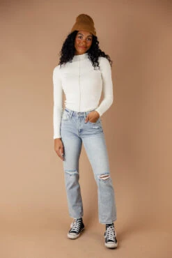 Brayden Loose Fit Distressed Jeans -Arla Fashion 028A2764