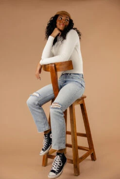 Brayden Loose Fit Distressed Jeans -Arla Fashion 028A2769