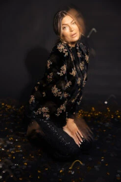 Crowd Of Thousands Floral Blazer