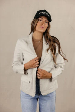 The Longbourn Blazer 31 The Longbourn Blazer -Arla Fashion 028A4366