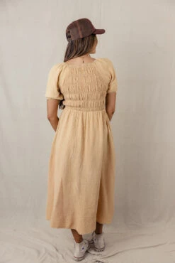 Stars And Butterflies Smocked Midi -Arla Fashion 028A4473