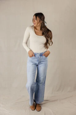 Alabaster Sky Square Neck Top -Arla Fashion 028A4576