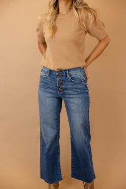 Ruby High Rise Wide Leg Jeans -Arla Fashion 7W4A0171 80543bb0 336e 4a15 86c4 3e7f754af85e