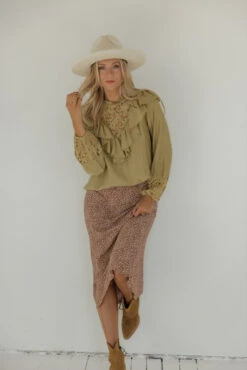 SALT Kensington Ruffle Blouse -Arla Fashion 7W4A0180