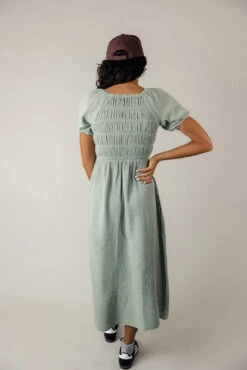 Stars And Butterflies Smocked Midi -Arla Fashion 7W4A0298 9f99475f 8080 4142 b3e5 dce6523f8e64