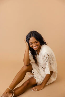 Falling For You Eyelet Dress In Crème -Arla Fashion 7W4A0370 d594c257 878d 4488 a5ea dc1898dd1d19