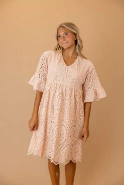 Falling For You Eyelet Dress In Blush -Arla Fashion 7W4A0373 ea7a1b7f a690 48b3 8c9b f09816393132