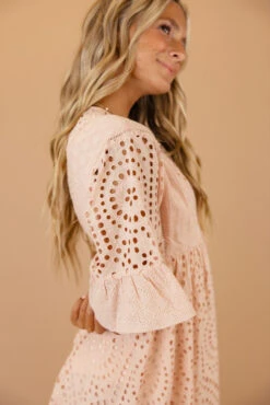 Falling For You Eyelet Dress In Blush -Arla Fashion 7W4A0377 cdd747df f3d8 4588 aa18 b22764537791