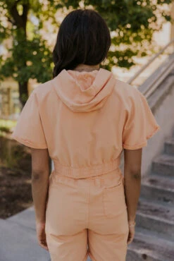 Hit It Out Of The Park Cropped Sweatshirt -Arla Fashion 7W4A1089