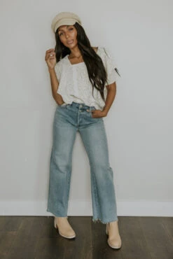 SALT Liliane Lace Trim Detail Blouse -Arla Fashion 7W4A1124