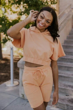 Hit It Out Of The Park Cropped Sweatshirt -Arla Fashion 7W4A1133