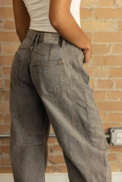 Free People Good Luck Mid Rise Barrel Jeans -Arla Fashion 7W4A1396