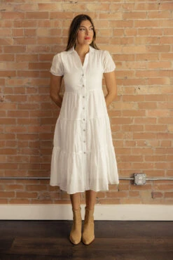 Breathe Again Button Dress -Arla Fashion 7W4A1952