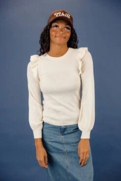 Meant To Be Ruffle Sweater 30 Meant To Be Ruffle Sweater -Arla Fashion 7W4A2164 82bfc297 d807 405f a4b0 25df3fc4bb1d