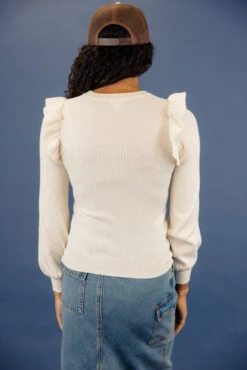 Meant To Be Ruffle Sweater 31 Meant To Be Ruffle Sweater -Arla Fashion 7W4A2165 c49392a9 1dbc 4ebf 9770 7147c3832498