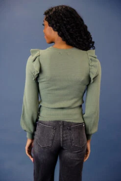 Meant To Be Ruffle Sweater 26 Meant To Be Ruffle Sweater -Arla Fashion 7W4A2270 f0f22e4d 951c 464b 9051 127c89b21ad2