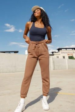 Gravity Longline Tank Top 13 Gravity Longline Tank Top -Arla Fashion 7W4A2302 6b9161e0 675b 43f3 bee6 326bc1123927