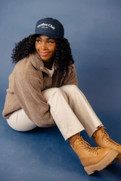 Hyrum High Rise Flare Leg Pants -Arla Fashion 7W4A2464 aa02e964 a1ab 42a5 9b84 d1e9c60041ef