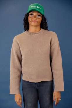 Head Full Of Dreams Sweater -Arla Fashion 7W4A2499 e7102201 4790 48be 9c91 a60e8ab5f18b