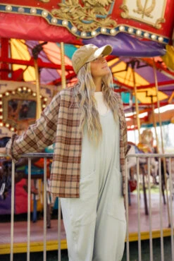 Better Spent Onesie -Arla Fashion 7W4A2552 b86fda66 4c41 448b 95b9 cba1442724d7