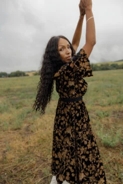 SALT Barrington Hills Floral Burnout Dress 21 SALT Barrington Hills Floral Burnout Dress -Arla Fashion 7W4A2695 c9037b29 f3c9 4df2 a828 dec9a79881aa