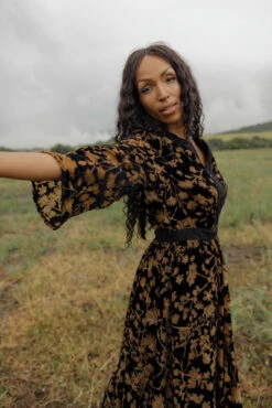 SALT Barrington Hills Floral Burnout Dress 24 SALT Barrington Hills Floral Burnout Dress -Arla Fashion 7W4A2709 76c0a70d 8926 4fac a1ff 83e268739668