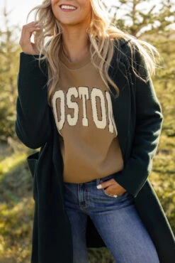 The Boston Pullover 13 The Boston Pullover -Arla Fashion 7W4A2974 2de82b4c c48c 41e7 8723 09f0bf777775