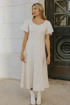 SALT Crystal Cove Embroidered Dress 14 SALT Crystal Cove Embroidered Dress -Arla Fashion 7W4A3600