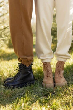 Gold Rush Jogger Set -Arla Fashion 7W4A3987 bdab0e2a fa18 4d60 ad28 987923eb7bcf