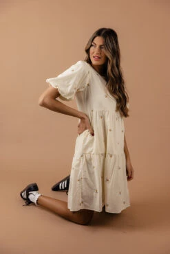 You Are The World Puff Sleeve Dress -Arla Fashion 7W4A4148