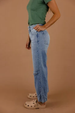 Trey Mid Rise Skater Jeans -Arla Fashion 7W4A4162