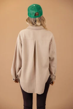 Lucien Patch Pocket Shacket -Arla Fashion 7W4A4246 93fd93bf 45be 45ce b87e 7b3611c23c2e