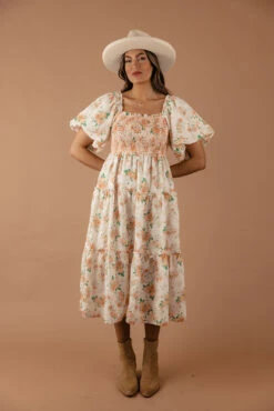 Charlotte Rose Smocked Midi -Arla Fashion 7W4A4317