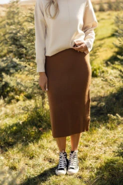 Brightly Shining Midi Skirt -Arla Fashion 7W4A4609 1e1a26f7 af25 4db8 99cb d50db6ffde52