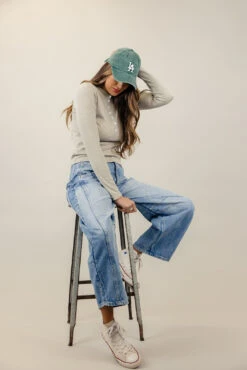 Free People Good Luck Mid Rise Barrel Jeans -Arla Fashion 7W4A4934 fa71269b 1862 4fda a5bb eb0710c2650b