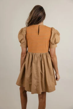 At The Wake Puff Sleeve Flare Dress -Arla Fashion 7W4A4984