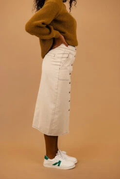 Sit Next To Me Denim Skirt -Arla Fashion 7W4A4993 a321284d 7a7c 4797 bc0c 913b530fa806