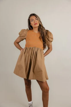 At The Wake Puff Sleeve Flare Dress -Arla Fashion 7W4A5000