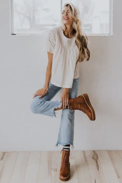 Free People Maggie Mid-Rise Straight Jeans 32 Free People Maggie Mid-Rise Straight Jeans -Arla Fashion 7W4A5046