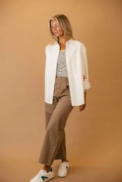 Birkeland Button Down Blouse -Arla Fashion 7W4A5088 813f8ed3 b6d4 4538 9dbd 84ac5e81903b