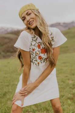 Saturday Sun Embroidered Dress 17 Saturday Sun Embroidered Dress -Arla Fashion 7W4A5464 b77a665c b760 43d4 9e41 d338801d553a