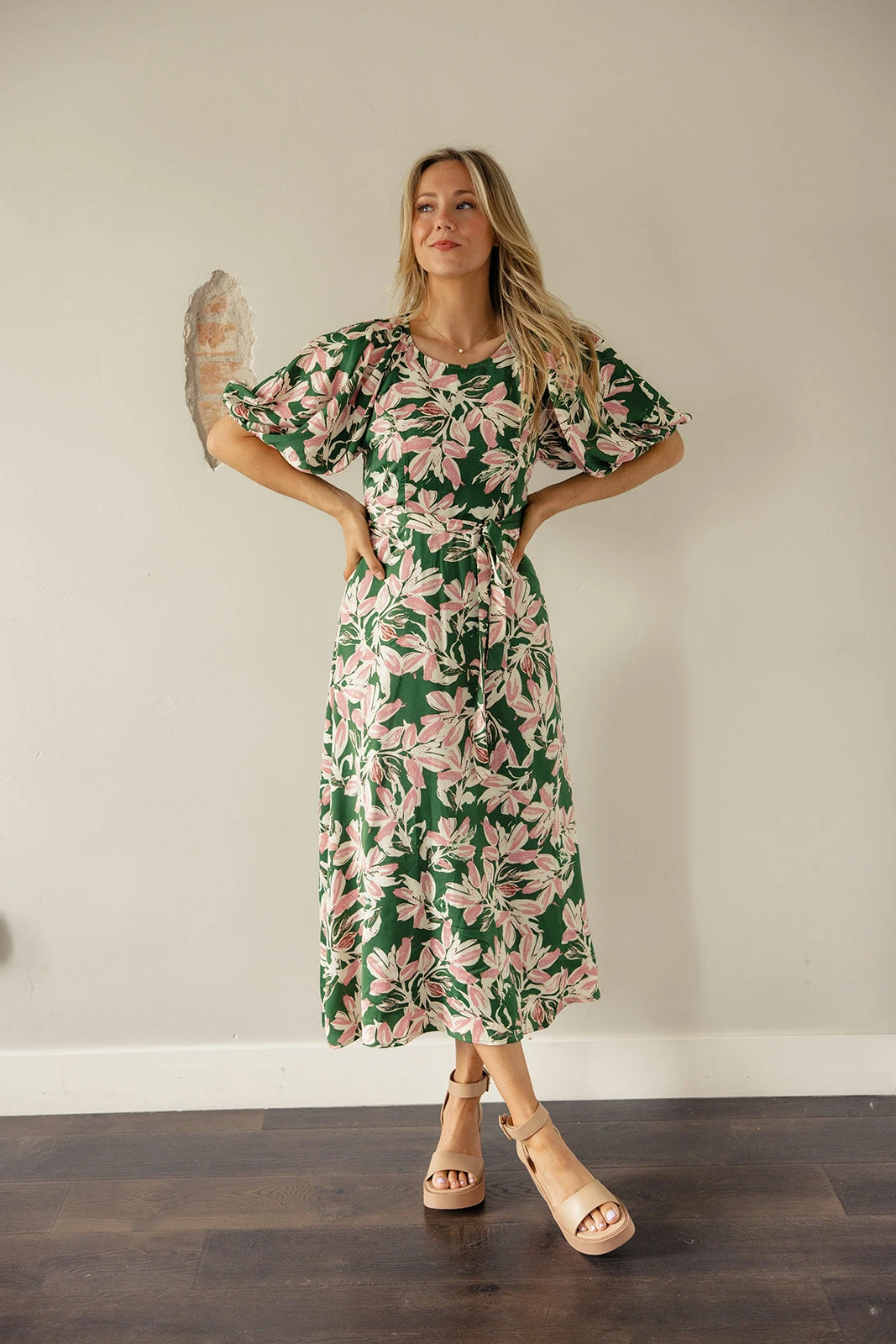 Darby Floral Puff Sleeve Midi 7 Darby Floral Puff Sleeve Midi - Image 5