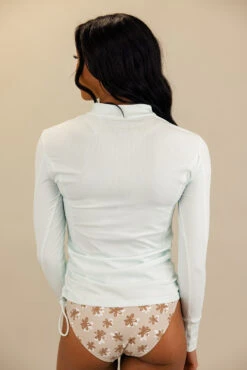 Seafoam Baywatch Rashguard -Arla Fashion 7W4A5782 4702777b 4a89 4bba a291 b5b08a5a3f78