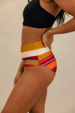 Sunseeker Colorblock Bottom 22 Sunseeker Colorblock Bottom -Arla Fashion 7W4A5937 68487886 4bef 455a ba3e c436a8fa375e