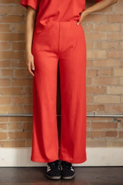 The Scarlett Ribbed Set -Arla Fashion 7W4A6036 d858ebec 4c4d 4504 972d 6f22e80ddc95