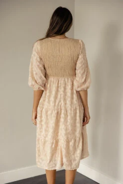 I Hope You Dance Smocked Midi -Arla Fashion 7W4A6068