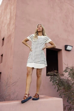 Start Again Striped Dress 16 Start Again Striped Dress -Arla Fashion 7W4A6258 74f74f47 3a78 4fb1 9a4c 1555fbbe6b15