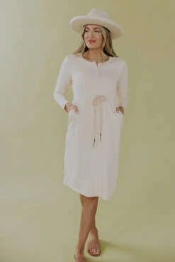 Half Moon Eyes MOM Dress -Arla Fashion 7W4A6265 b979151a 53d9 4278 96d9 48921ec23d03