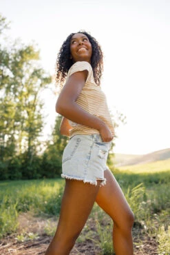 Camp Rock Stripe Tee -Arla Fashion 7W4A6747 acab7b7f 093f 4193 a206 23750427f582